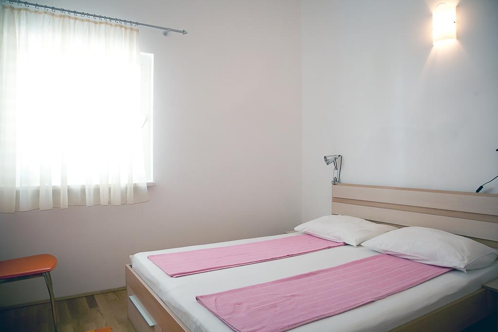Apartment Adriana Povljana Zimmer foto