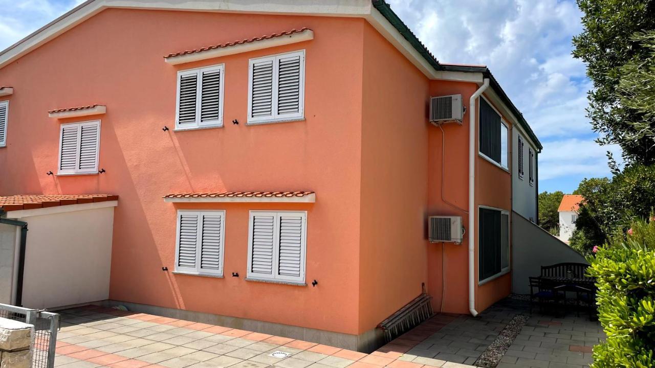 Apartment Adriana Povljana Exterior foto